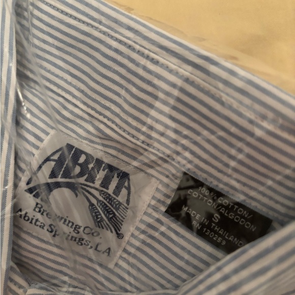 Abita brewery seersucker cotton button up shirt NWT S - Picture 4 of 4